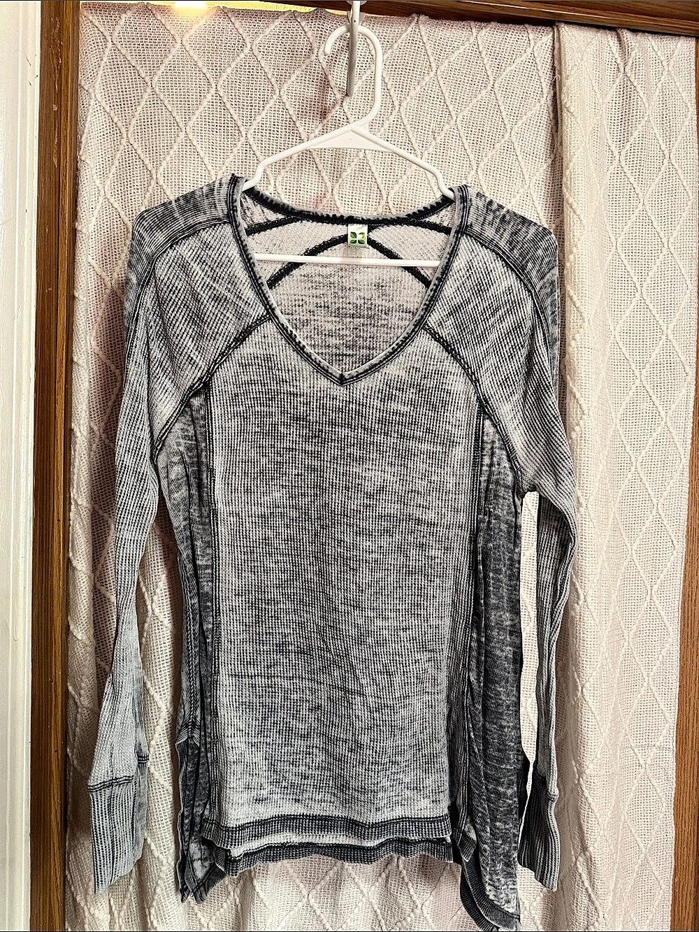 GreenTea Long Sleeve Gray Top Size Small Like New